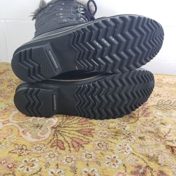Sorel Tofino II faur fur winter boots - Picture 4 of 14